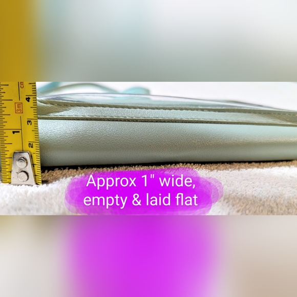 Cellphone wallet case, BNWOT, shimmery teal/light blue colour, cute wallet - Picture 4 of 10